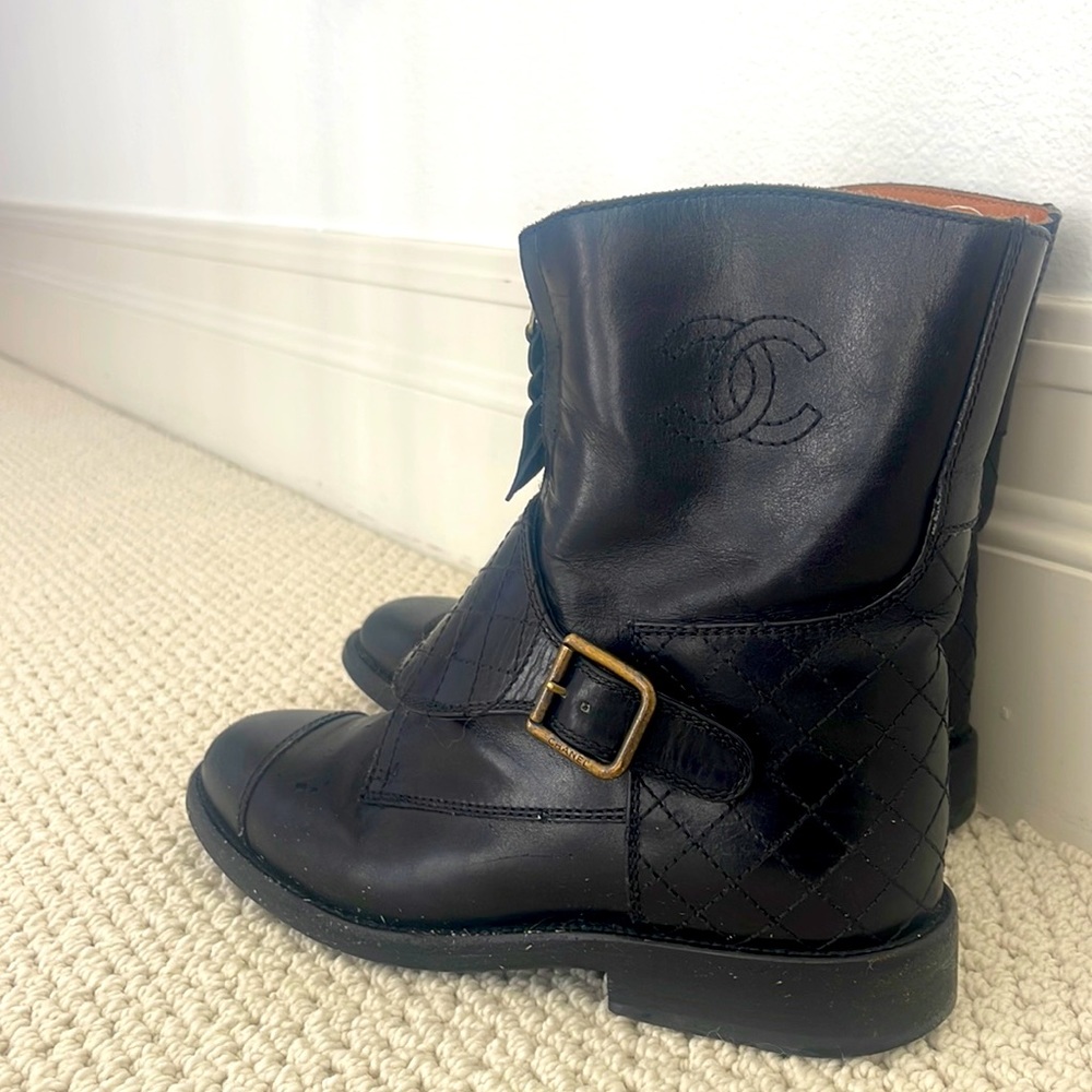 Size 36 Chanel boots. They’re beautiful but just a bit too small on me.